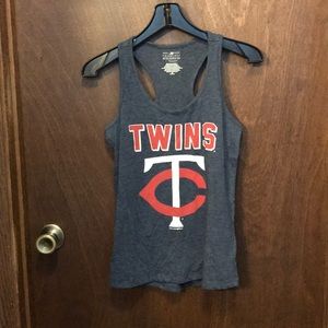 Twins tank